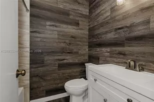 850 NW 98th, Plantation, FL 33324 - Photo 16