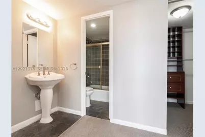 11111 Biscayne #912, Miami, FL 33181 - Photo 10