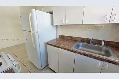 7629 Dickens #7, Miami Beach, FL 33141 - Photo 8
