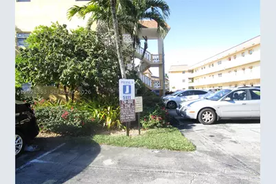 5111 W Oakland Park #301, Lauderdale Lakes, FL 33313 - Photo 8