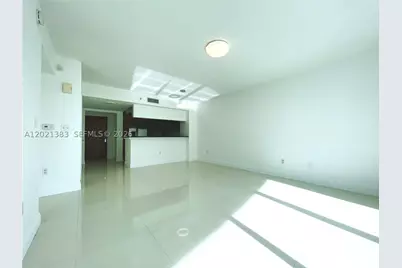31 SE 5th #2307, Miami, FL 33131 - Photo 6