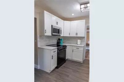 250 NW 14th, Dania Beach, FL 33004 - Photo 6