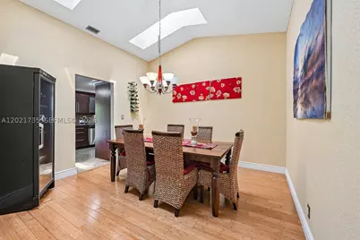 483 NW 107th, Coral Springs, FL 33071 - Photo 28