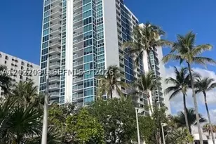 2655 Collins, Miami Beach, FL 33140 - Photo 1