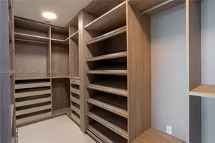 300 Biscayne Blvd, Miami, FL 33131 - Photo 6