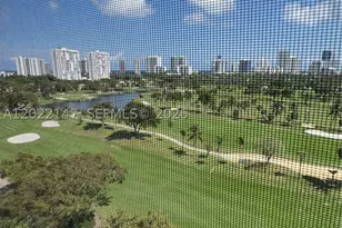20335 W Country Club, Aventura, FL 33180 - Photo 4