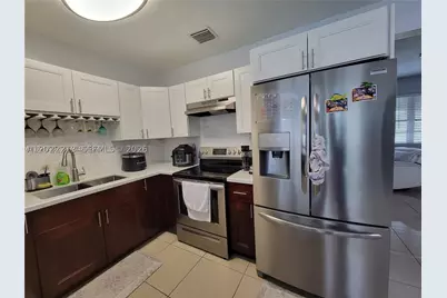 6930 SW 12th, Pembroke Pines, FL 33023 - Photo 4