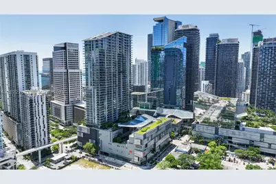 31 SE 5th #203, Miami, FL 33131 - Photo 76