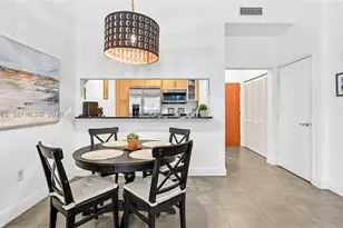 31 SE 5th, Miami, FL 33131 - Photo 10