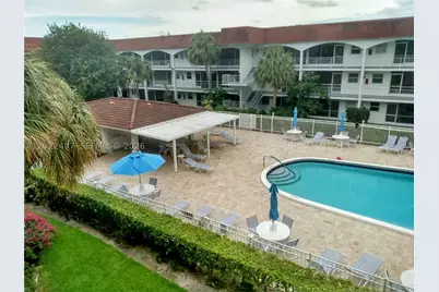581 Blue Heron #315-B, Hallandale, FL 33009 - Photo 2