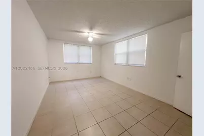 8245 Lake #308, Doral, FL 33166 - Photo 4