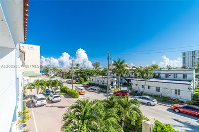 349 Virginia #349, Hollywood, FL 33019 - Photo 18