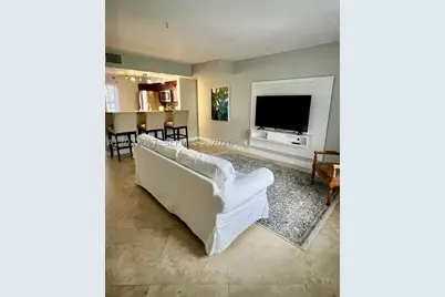 349 Virginia #349, Hollywood, FL 33019 - Photo 8