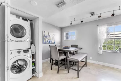 349 Virginia #349, Hollywood, FL 33019 - Photo 4