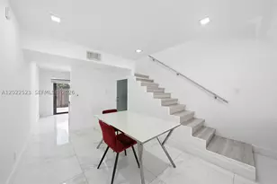 455 NE 210th, Miami, FL 33179 - Photo 4