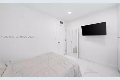 455 NE 210th, Miami, FL 33179 - Photo 14