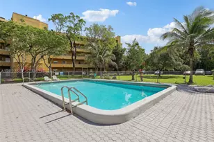 4111 Stirling, Dania Beach, FL 33314 - Photo 20