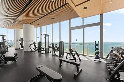 300 Biscayne Blvd #1802, Miami, FL 33131 - Photo 36