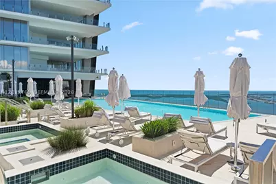300 Biscayne Blvd #1802, Miami, FL 33131 - Photo 26