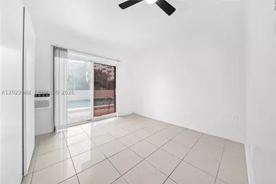 1300 Lincoln #D204, Miami Beach, FL 33139 - Photo 14