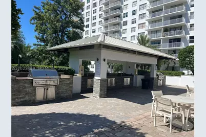 2851 NE 183rd #405E, Aventura, FL 33160 - Photo 20