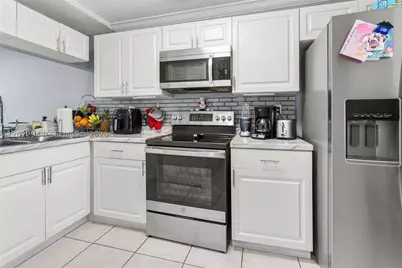 8454 NW 8th #2, Miami, FL 33126 - Photo 10