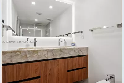 425 Grapetree #211, Key Biscayne, FL 33149 - Photo 12