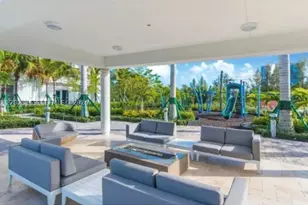 17111 Biscayne, North Miami Beach, FL 33160 - Photo 16