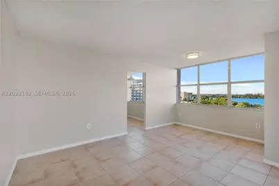 1300 NE Miami Gardens #714E, Miami, FL 33179 - Photo 4