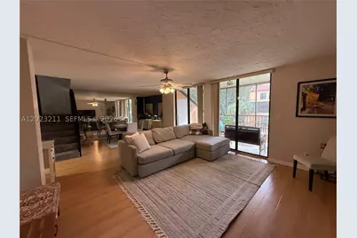 450 Commodore #306, Plantation, FL 33325 - Photo 4