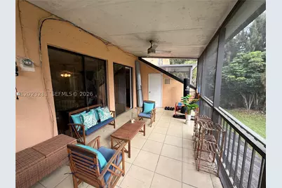 450 Commodore #306, Plantation, FL 33325 - Photo 6