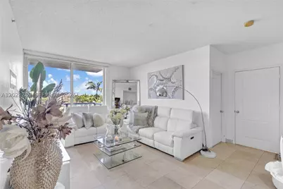 5077 NW 7th #517, Miami, FL 33126 - Photo 4