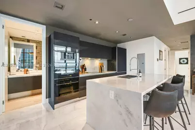 1451 Brickell #4304, Miami, FL 33131 - Photo 6