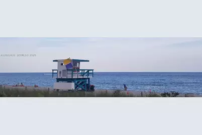 2642 Collins #408, Miami Beach, FL 33140 - Photo 14