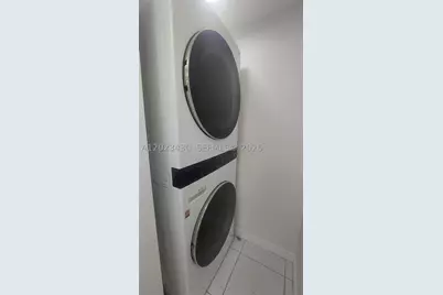 2642 Collins #408, Miami Beach, FL 33140 - Photo 4