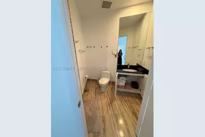 16001 Collins #4006, Sunny Isles Beach, FL 33160 - Photo 2