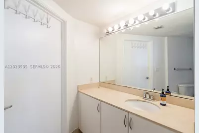 1750 N Bayshore #4702, Miami, FL 33132 - Photo 10