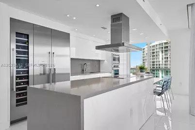 16500 Collins #2451, Sunny Isles Beach, FL 33160 - Photo 14