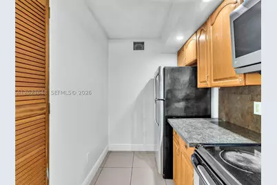 18850 NW 57th #208, Hialeah, FL 33015 - Photo 10