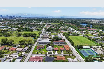 709 NW 9th, Hallandale Beach, FL 33009 - Photo 62