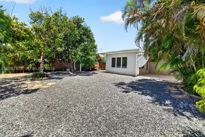 709 NW 9th, Hallandale Beach, FL 33009 - Photo 44