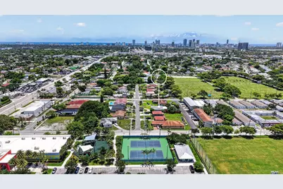 709 NW 9th, Hallandale Beach, FL 33009 - Photo 58