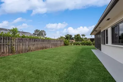 11901 NW 23rd, Pembroke Pines, FL 33026 - Photo 14