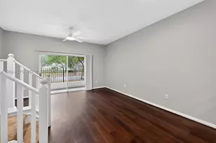12966 Kings Crossing, Gibsonton, FL 33534 - Photo 10