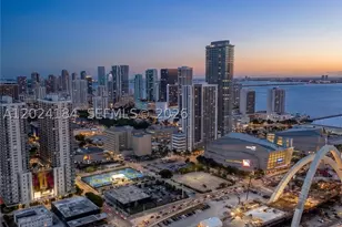 20 NE 11, Miami, FL 33132 - Photo 2