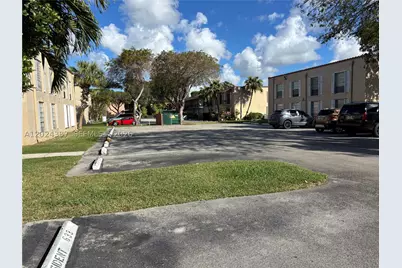10806 N Kendall #P-26, Miami, FL 33176 - Photo 8