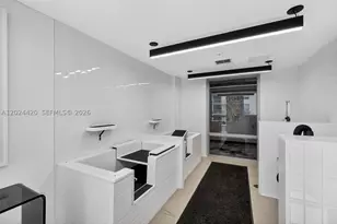 227 NE 2nd, Miami, FL 33132 - Photo 26