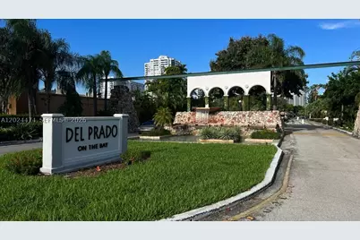 18061 Biscayne #1404, Aventura, FL 33160 - Photo 2
