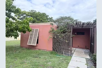 10343 Greenhouse, Pembroke Pines, FL 33026 - Photo 4