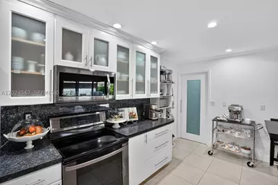 13463 SW 66th, Miami, FL 33183 - Photo 18
